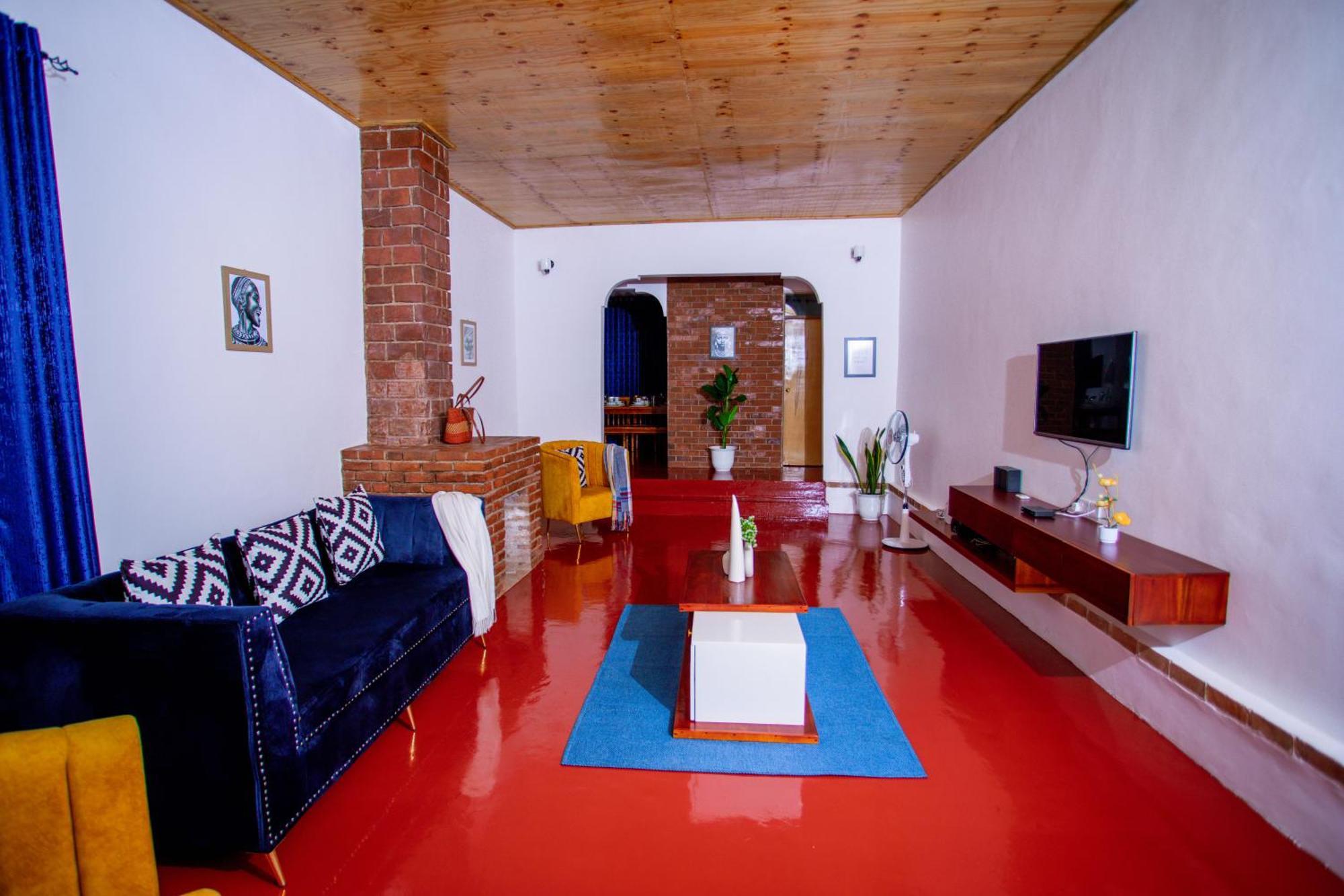 Royal Homestay Moshi Exterior photo