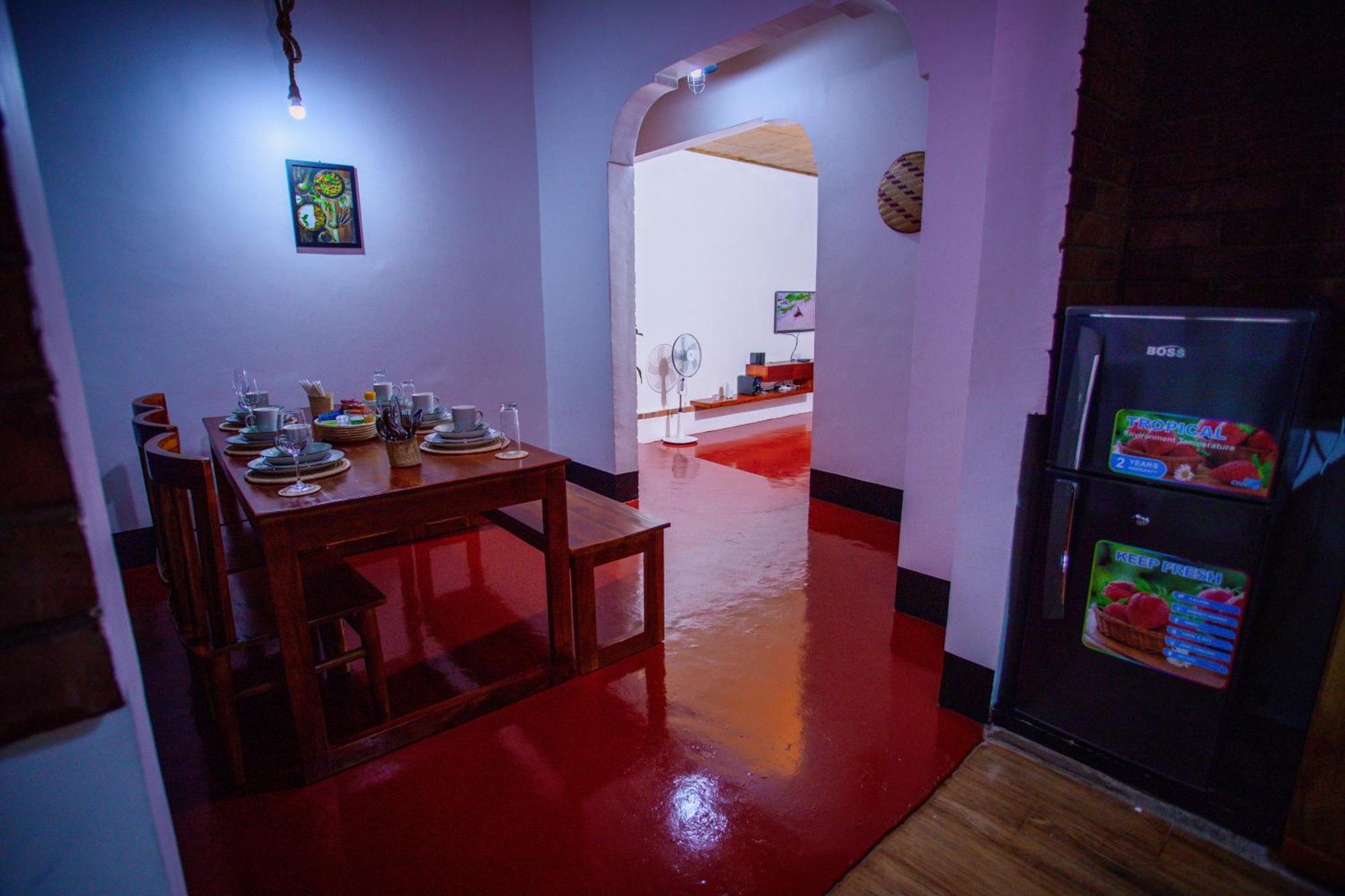 Royal Homestay Moshi Exterior photo
