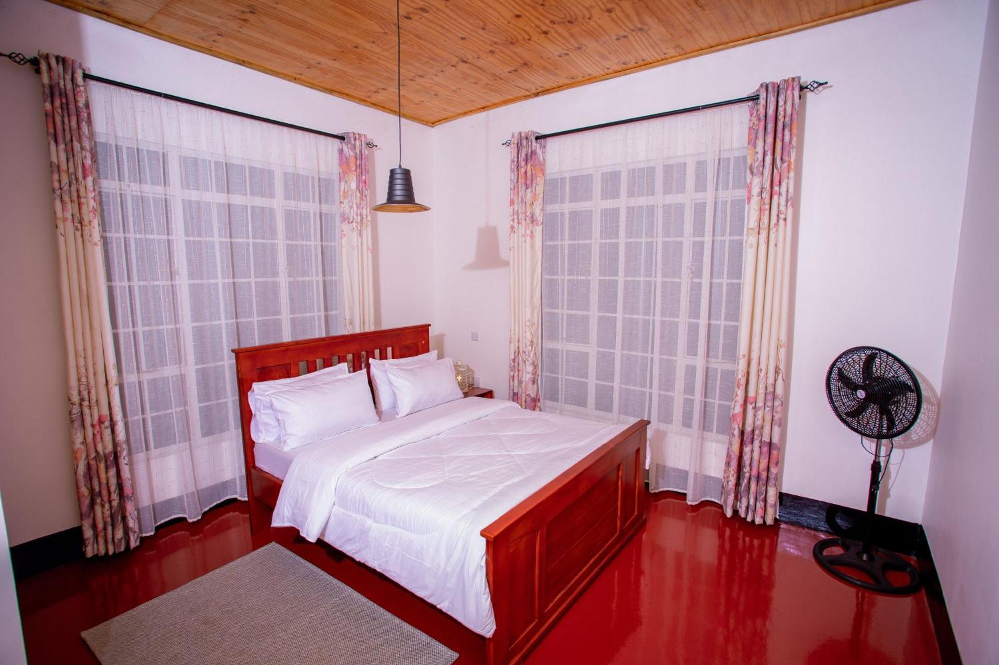 Royal Homestay Moshi Exterior photo