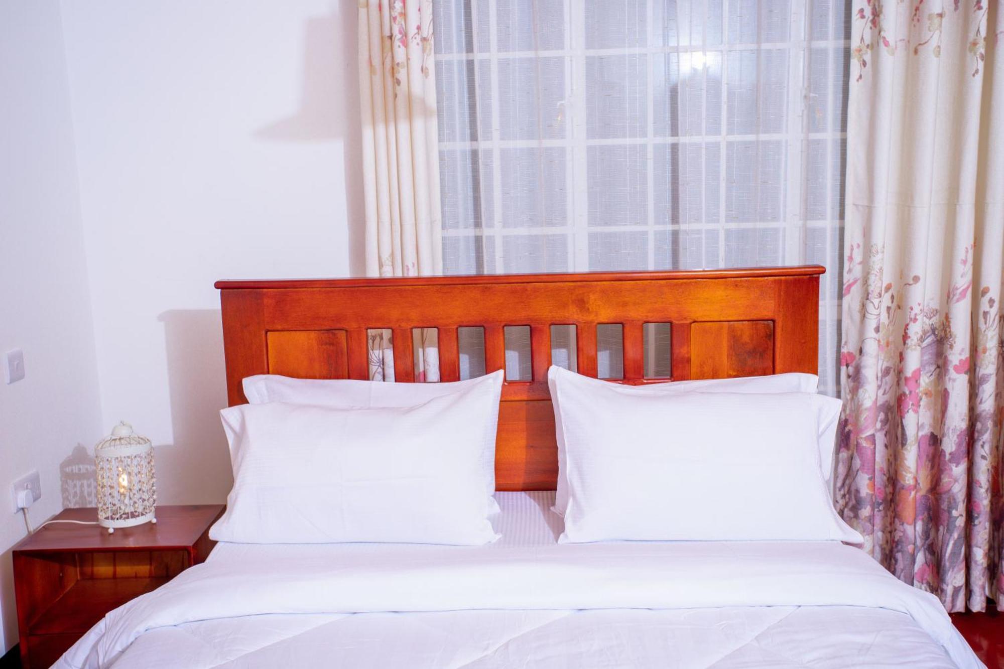 Royal Homestay Moshi Exterior photo