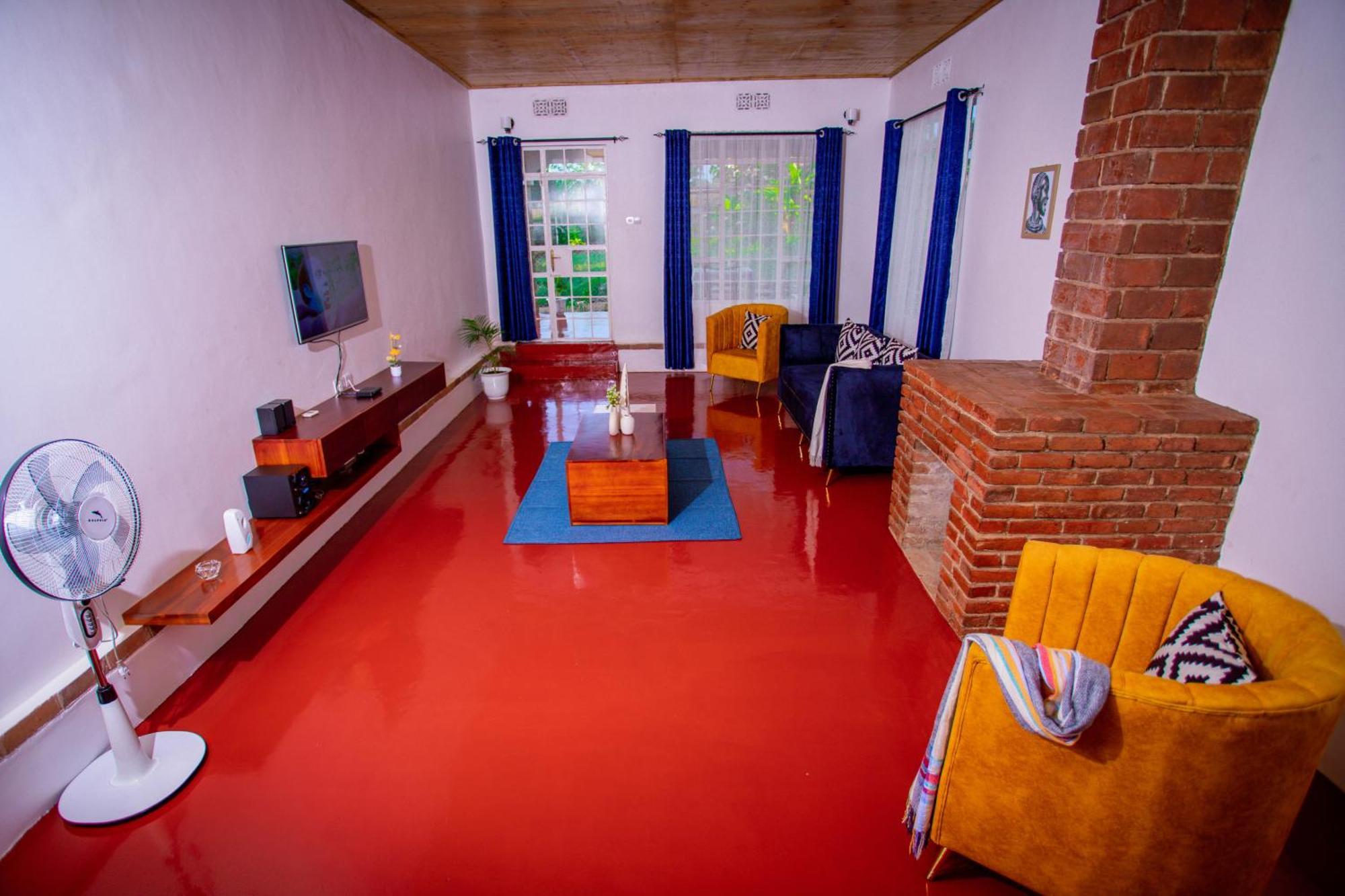 Royal Homestay Moshi Exterior photo